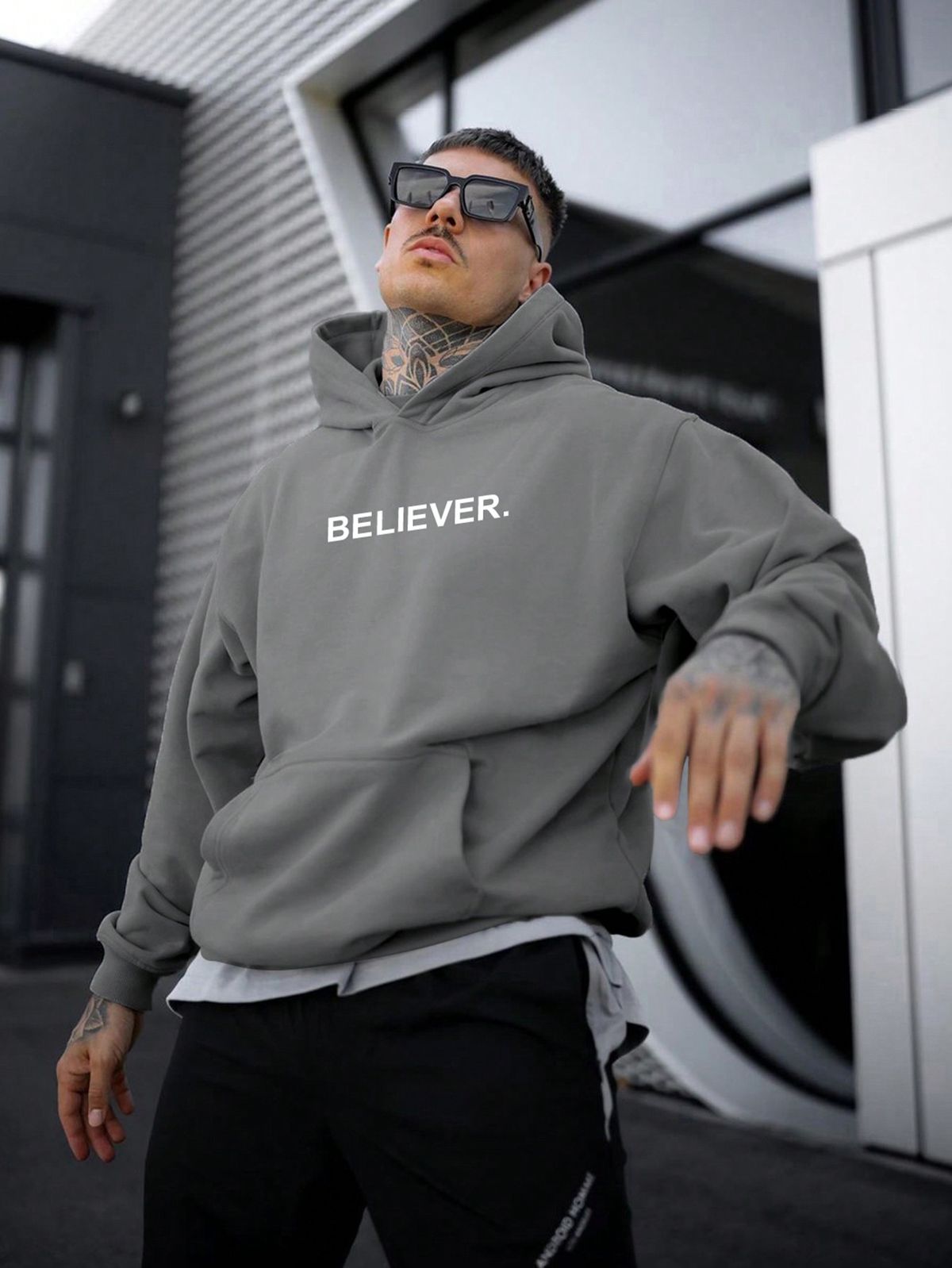 Beliver Dropshoulder Hoodie